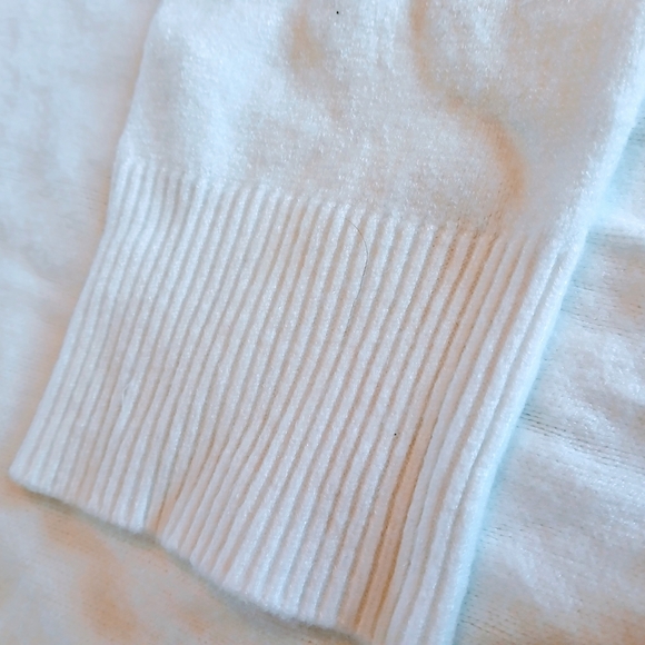 Tahari White Crewneck Sweater with Textured Knit - Picture 2 of 2